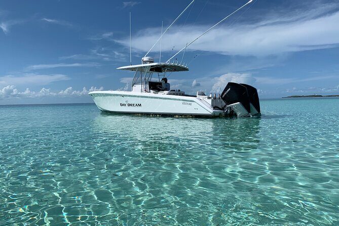 8 hours 34ft Day Dream Private Charter in Nassau - Key things that make this charter worth your attention