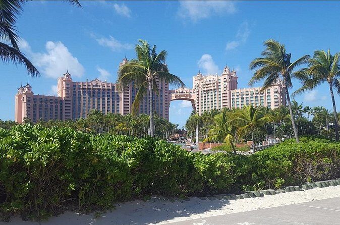Atlantis & Paradise Island Private Transportation - Graycliff tastings: chocolate, wine factory, and cigar rolling