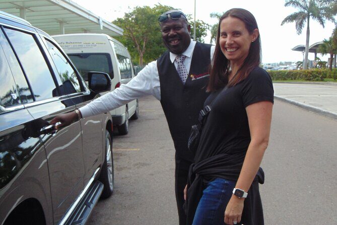 Bahamas Airport Transportation w/free Grocery Stop- Round Trip - Door-to-Door Bahamas Transportation That Starts After Customs