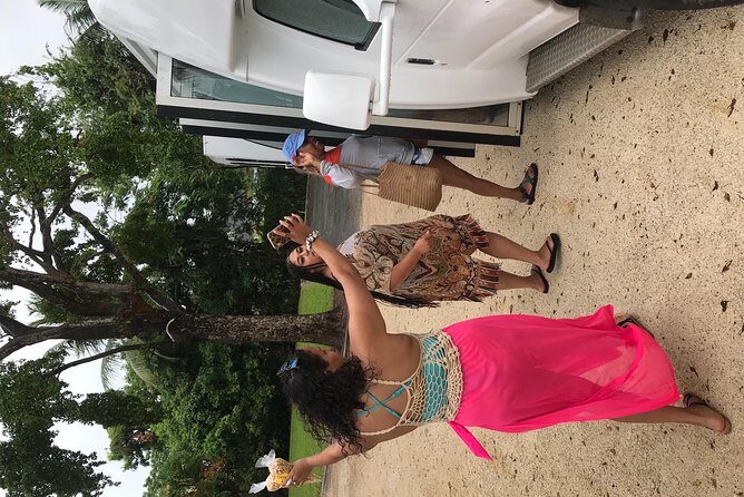 Bahamian Beverages & Bites Tour - Meeting Up: Pickup, Mobile Ticket, and Staying Flexible
