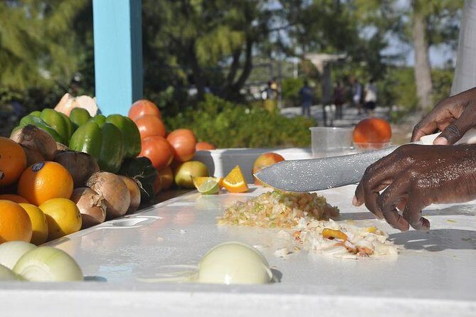 Conch Salad Cooking Lesson and Tasting in Nassau - The Conch Salad Lesson: From Shell Removal to the First Bite
