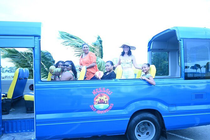 Funky Nassau Deluxe Food Tour - A Taste of The Bahamas - Tasty Teas Bahamas: bush tea tasting with real local flavors