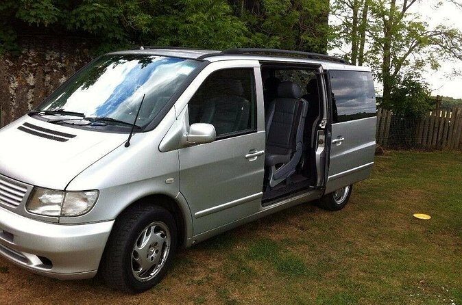 Great affordable transport service in nassau bahamas - Who should book this transfer in Nassau?