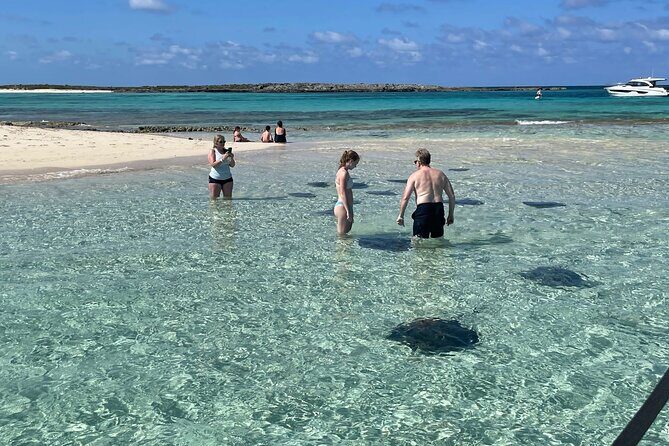 Honeymoon Harbour and The Sapona Day Trip - Boat ride views: why the cruise time is part of the point