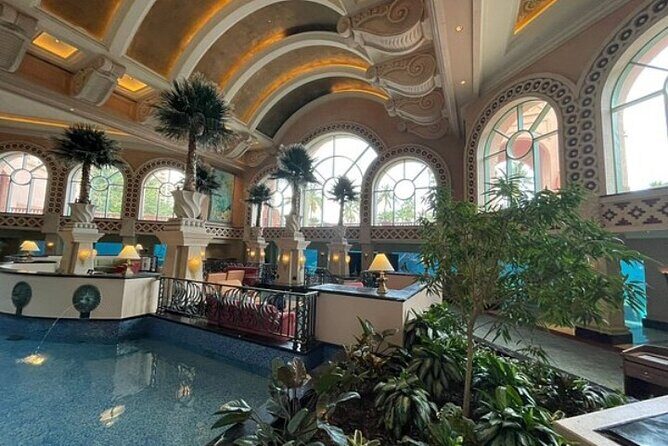 Island Tour,Beach & Lunch stop at Fish fry in Nassau Bahamas - Inside Atlantis Nassau: Aquarium and Marina Views Without a Full-Day Detour