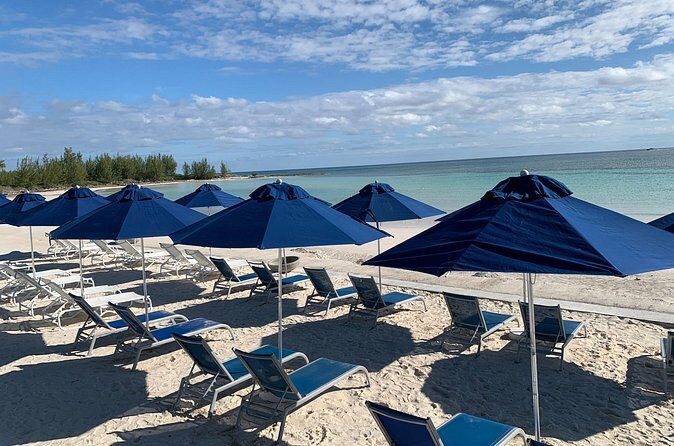 Junkanoo Village Beach Club with Lunch - Transport, Paper Tickets, and the Maximum-100 Feeling