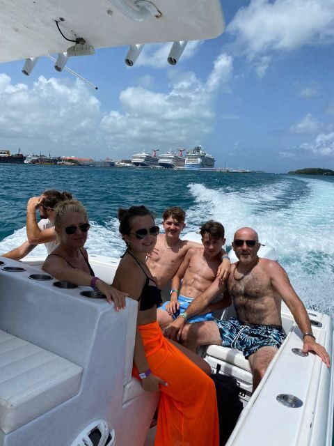 Nassau: 3-Island Snorkel Tour with Pigs, Beach Club, & Lunch - Rose Island: swimming with pigs and what the beach club actually looks like