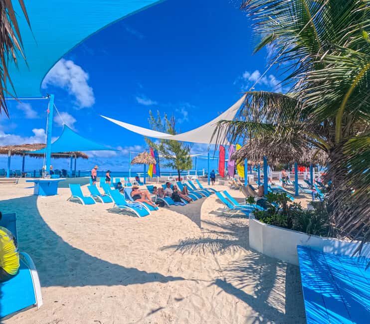 Nassau: Beach Day at SunCay incl. Lunch - Boat Tour - Water Toys, Snorkel Options, and Pig Swim Moments