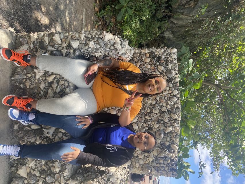 Nassau: Historic City Tour with Drink and Food Tasting - Rum cake, chocolate factories, and the distillery stops