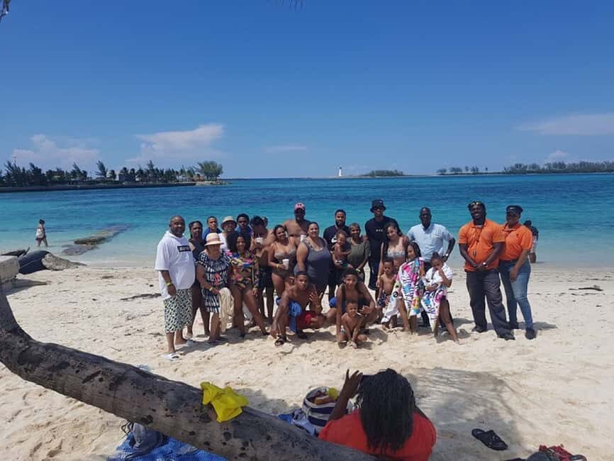 Nassau: Historical Sightseeing Guided Half-Day Tour - Port pickup and the orange-shirt meeting spot