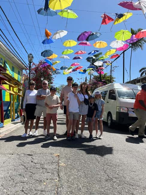Nassau: Private City Highlights Tour - Parliament Square, Bay Street, and the downtown “quick picture” plan