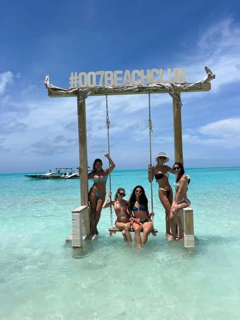 Nassau: Reef Snorkeling, Turtles, Lunch & Private Beach Club - Where the Tour Starts: Jimmy Buffett’s Margaritaville as Your Launch Pad