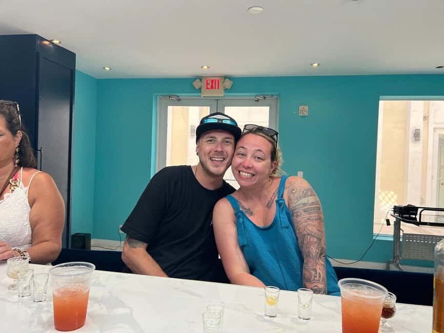 Nassau: Rum Cocktails and Fritter Making Experience - Finding the Class Spot Near Queen Victoria Statue