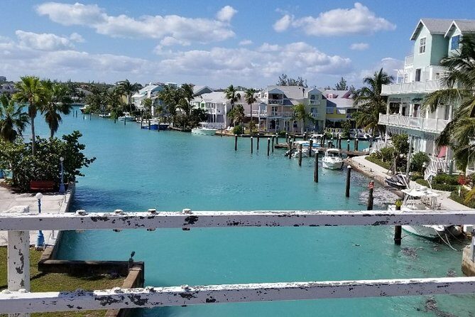 Nassau Shore Excursion: Sightseeing and Snorkeling Tour - Graycliff Chocolatier: a factory tour that actually ends in tasting