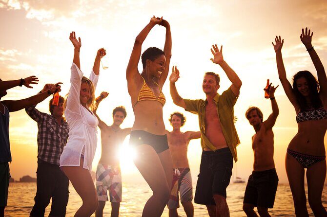 Nassau: Sunset Dinner Cruise - Why This 2-Hour Catamaran Works for Nassau
