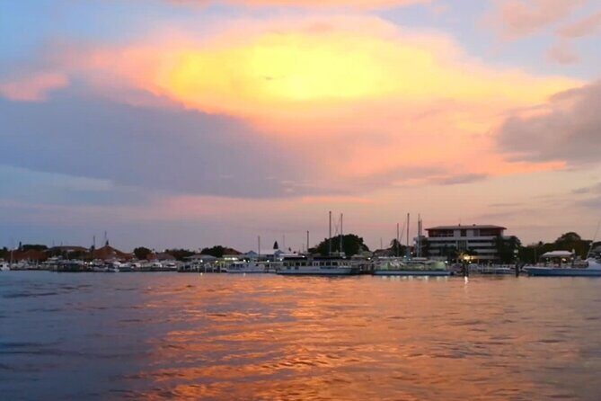 Nassau: Sunset Dinner Cruise - What Happens on Board: Welcome Cocktail, Music, and the Party Flow