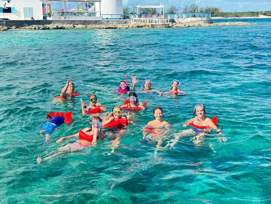 Nassau: Swimming Pigs and Turtles Boat Tour with Snorkeling - Boat ride from Montagu Beach Dock: the comfort and vibe