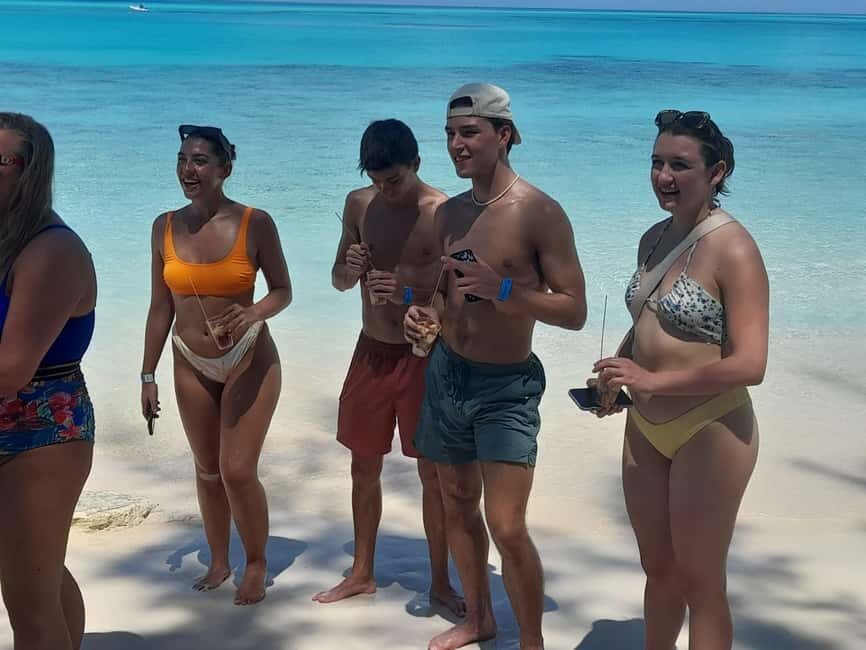 Nassau: Swimming Pigs Private Boat Tour - Up to 7 Persons - Green Cay: nature trail, snorkeling, and calmer wildlife viewing