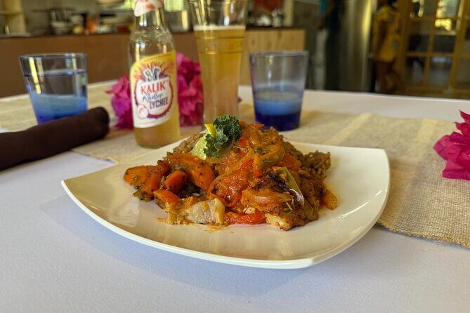 NEW! Authentic Bahamian Cooking and Cocktails with Transfers - The Three Dishes You Make (And What You’ll Learn)