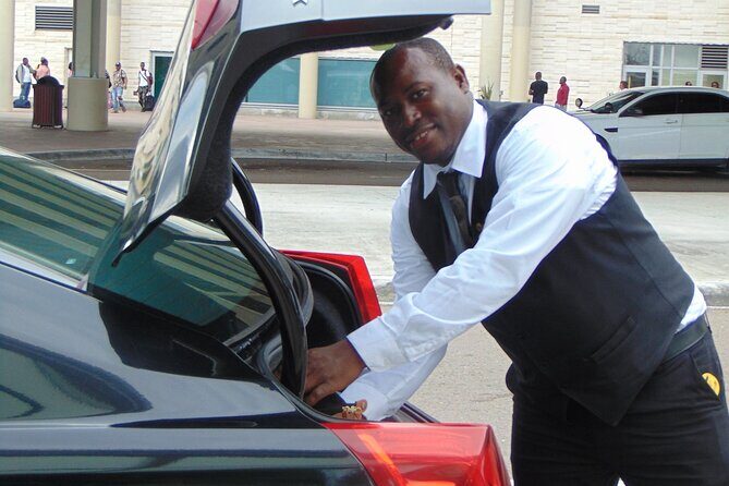 One Way Private Bahamas Airport Transportation with Free Wifi - Timing and Real-World Minutes: When the Ride Can Swing