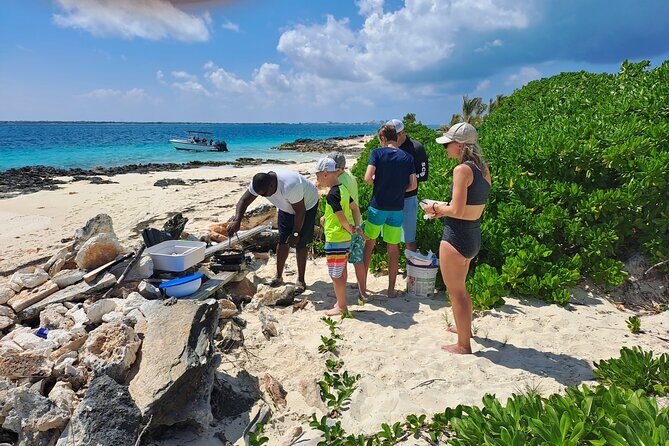Private 4 hour Rose Island tour snorkeling fishing - What’s included on board (and what you may want to add)