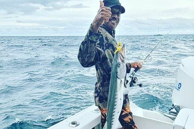 Private Charter for snorkeling, swimming pigs, turtles & fishing.... - Private 35 Donzi Charter off Paradise Island: what you’re actually buying