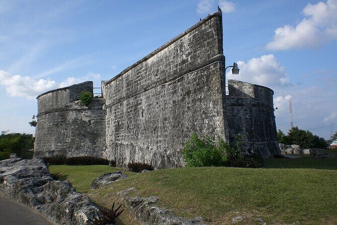 Private Guided Tour Around Nassau, The Bahamas - Quick hits before you go