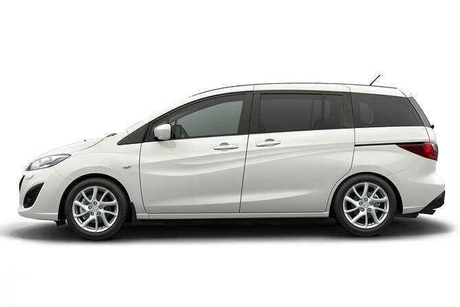 Private Roundtrip Sedan Airport Transfer - Why a private New Providence airport transfer beats the curb