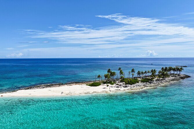 Private Snorkeling or Fishing Charter in Nassau - 38ft Free Time - Private Nassau charter on a 38ft cabin cruiser: what you’re really buying