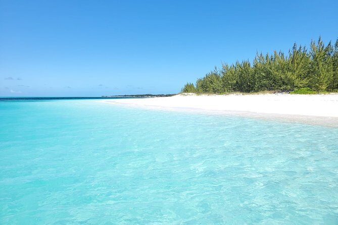 Private Snorkeling or Fishing in Nassau - 55ft Cocorijo - Meeting Point and Getting On Board Without Stress