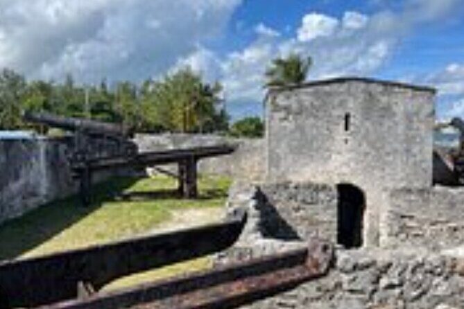 Private Transport to Airport, Hotel, Port in Nassau Bahamas - What you’ll see on the drive: Cable Beach caves, Bahamar lights, and the Fish Fry peek