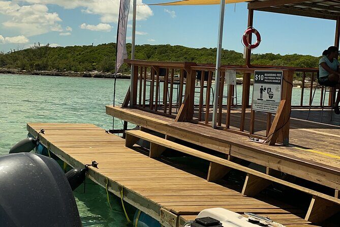 Rose Island Boat Party, Beach Getaway & Floating Bar - Low Harbour: A Calm 45 Minutes That Helps the Party Breathe