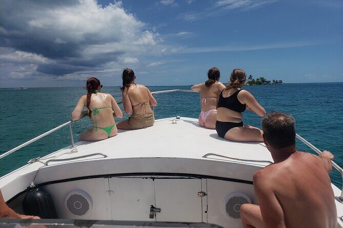 Rose Island: Private Snorkeling, Fishing, and Swimming with Pigs - Practical tips that make the day smoother