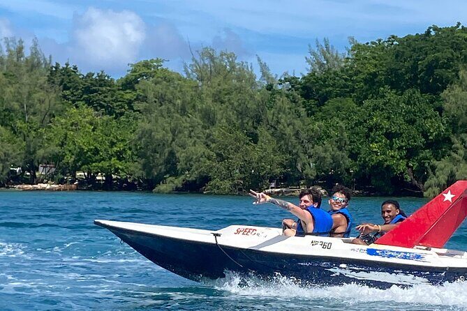 Self Drive Speedboat and Swim with the Pigs - The Guide-Led Route: Why Following Someone Matters