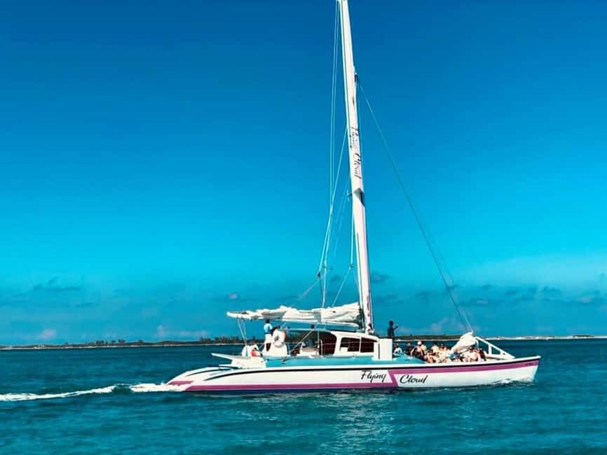 Sunset Cruise In Paradise - Drinks, pace, and the crew energy you’ll feel from the first pour