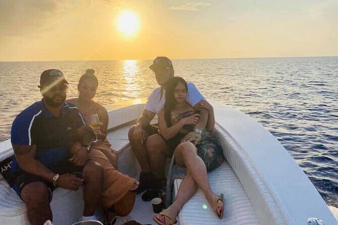 Sunset cruises - Private Nassau sunset cruising: what it feels like on the water