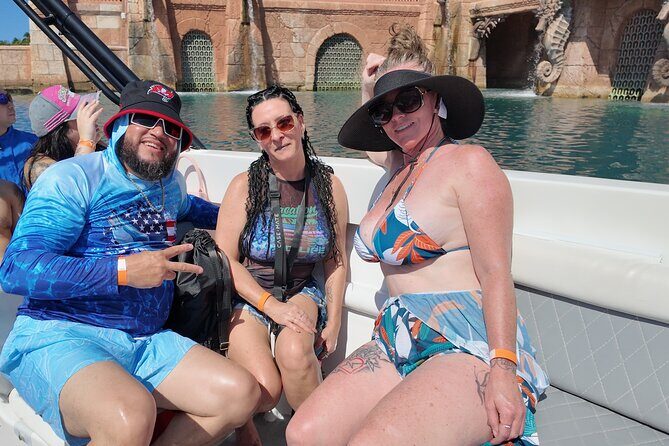 Swimming Pigs, Snorkeling and Beach Tour in Nassau Bahamas - Nassau return cruise: relaxing wrap-up with snacks in hand